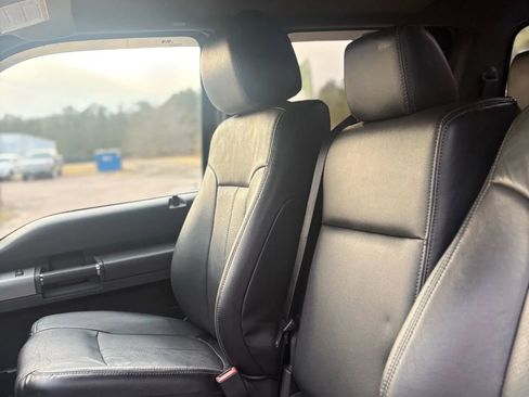 Used 2016 Ford F350 Lariat w/ Lariat Ultimate Package image 40