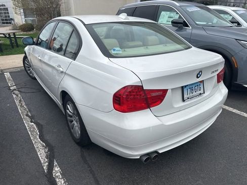 Used 2009 BMW 328i xDrive Sedan AWD/4WD image 4