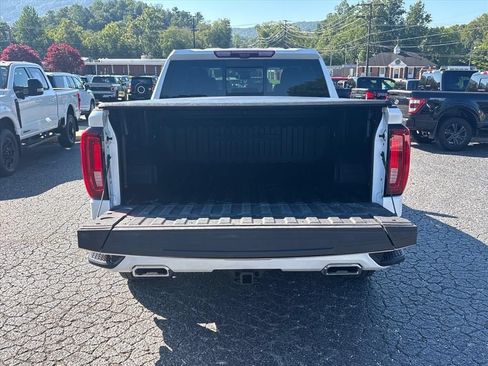 Used 2024 GMC Sierra 1500 Denali w/ Denali Reserve Package AWD/4WD image 7