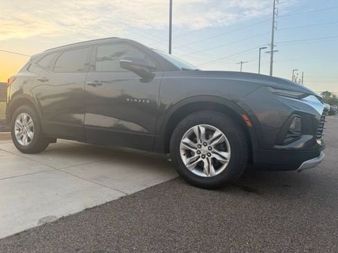 Used 2021 Chevrolet Blazer LT FWD image 12
