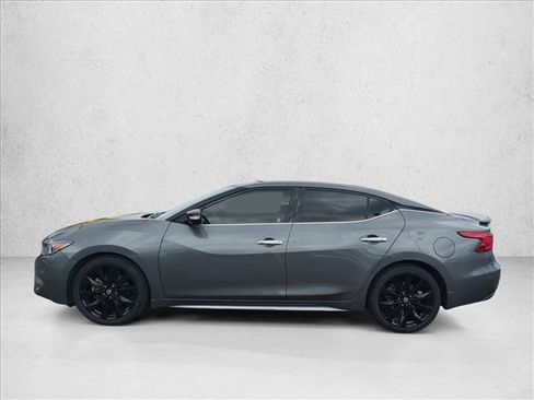 Used 2018 Nissan Maxima SR w/ Midnight Edition image 9