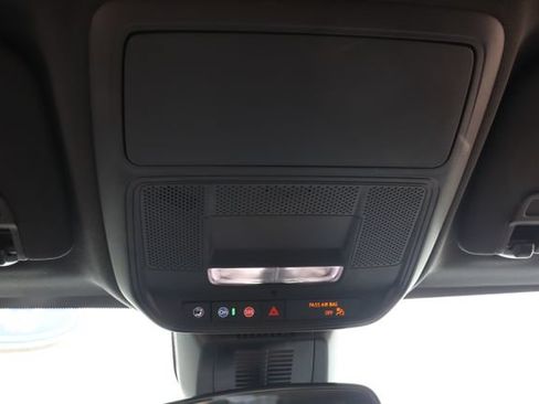 Used 2026 Chevrolet Equinox LT AWD/4WD image 19