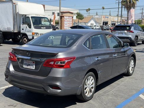 Used 2019 Nissan Sentra S w/ Appearance Package FWD image 7
