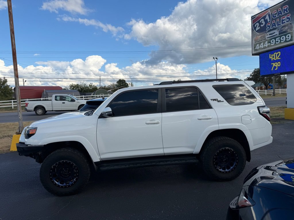 Used 2020 Toyota 4Runner TRD Off-Road Premium w/ Moonroof Package AWD/4WD image 6