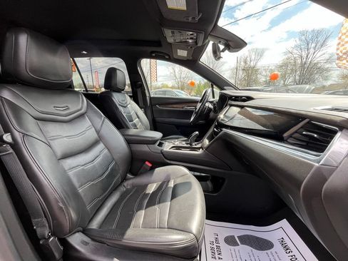 Used 2020 Cadillac XT6 Premium Luxury w/ Platinum Package AWD/4WD image 33
