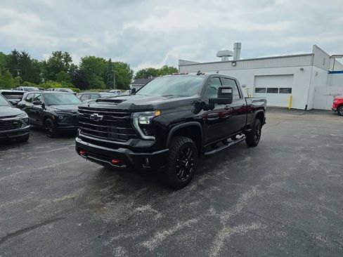 New 2026 Chevrolet Silverado 2500 LT w/ Trail Boss Package AWD/4WD image 3