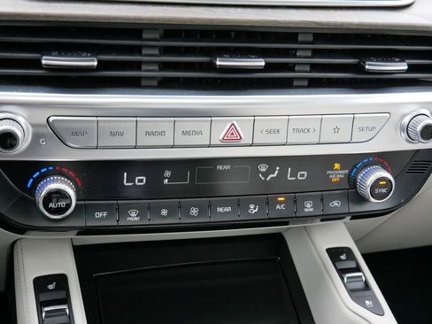 Used 2022 Kia Telluride SX w/ SX Prestige Package AWD/4WD image 22