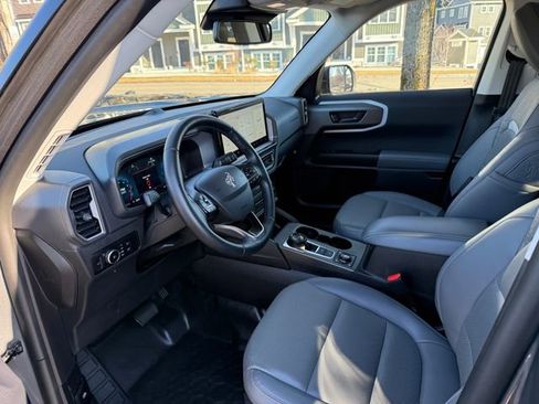 Used 2025 Ford Bronco Sport Badlands image 3