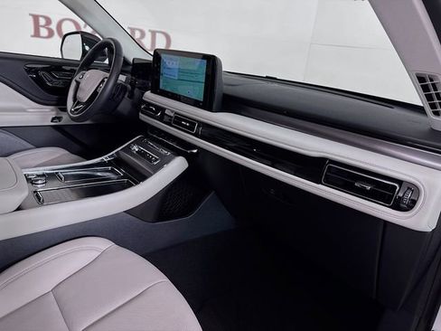 New 2026 Lincoln Aviator 2WD image 31