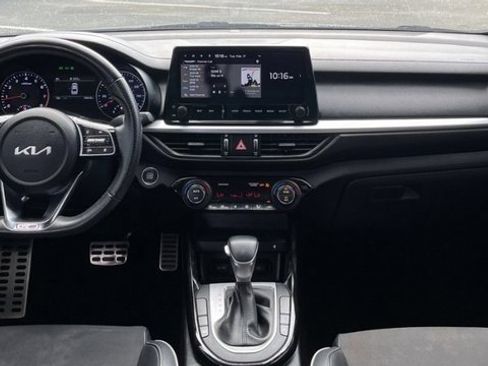 Used 2022 Kia Forte GT-Line w/ GT-Line Premium Package image 12