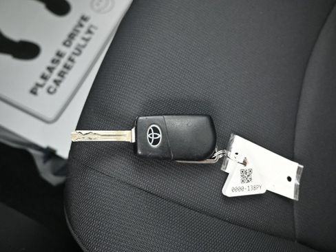 Used 2021 Toyota Corolla LE w/ Carpet Mat Package (TMS) FWD image 25