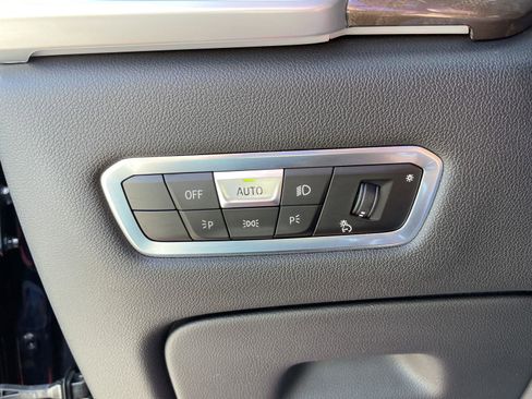 Used 2023 BMW X5 M50i w/ Executive Package AWD/4WD image 21