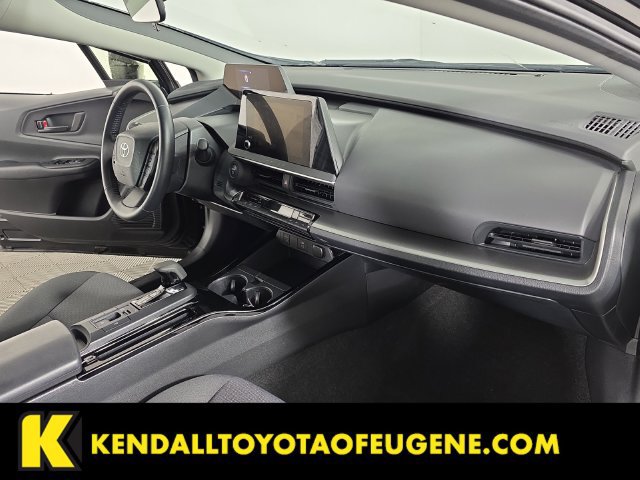 Used 2025 Toyota Prius LE FWD image 25
