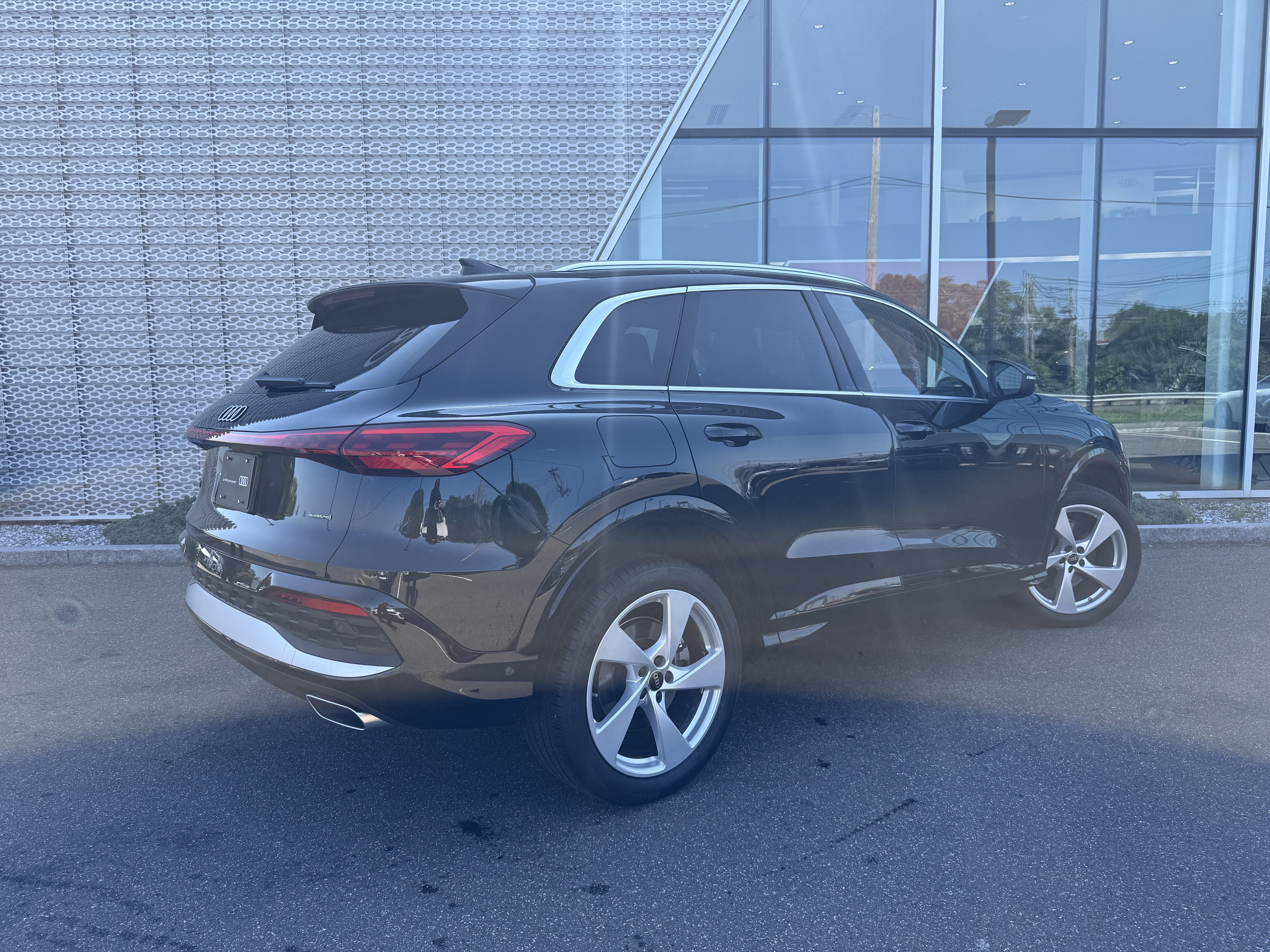 Certified 2025 Audi Q5 Premium w/ Premium Plus AWD/4WD image 3