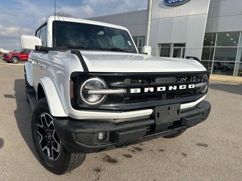 Used 2025 Ford Bronco Outer Banks image 5