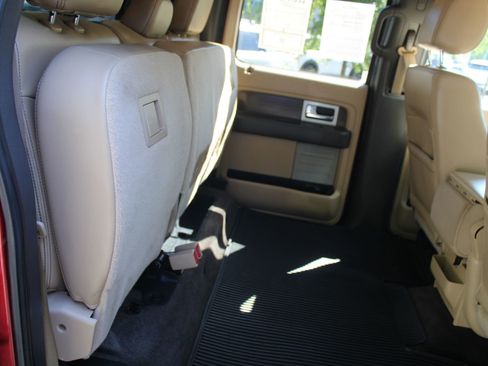 Used 2014 Ford F150 Lariat w/ Equipment Group 501A Mid RWD image 18