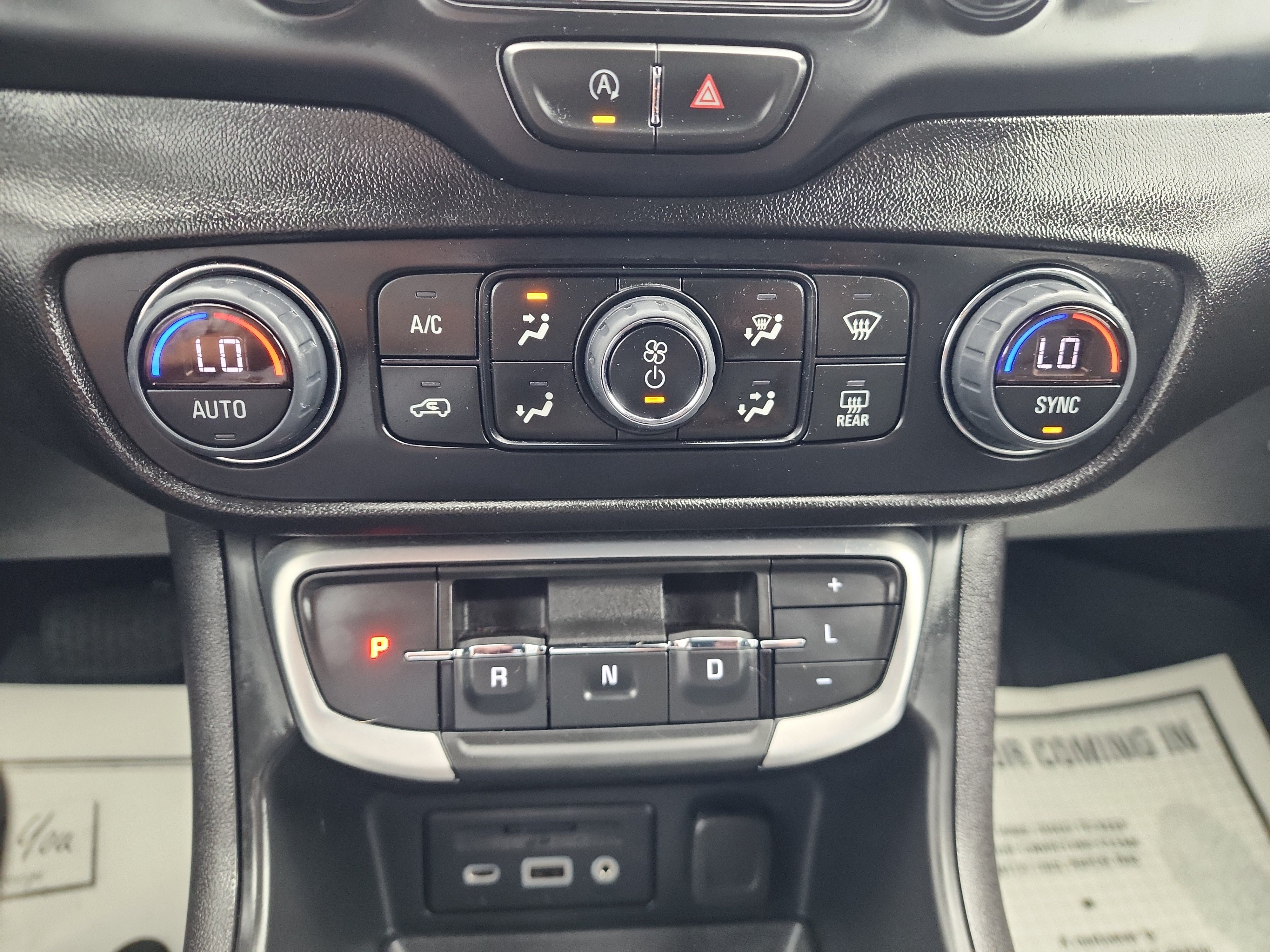 Certified 2024 GMC Terrain SLT w/ Infotainment Package II AWD/4WD image 18