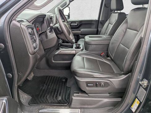 Used 2020 Chevrolet Silverado 2500 LTZ w/ LTZ Premium Package image 16