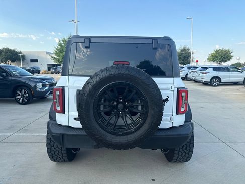 Used 2024 Ford Bronco Badlands AWD/4WD image 4