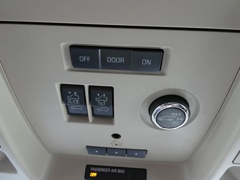 Used 2019 GMC Yukon Denali w/ Open Road Package image 40