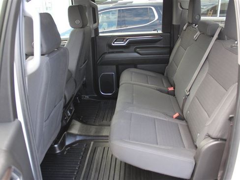 Used 2024 Chevrolet Silverado 2500 LT w/ Convenience Package AWD/4WD image 18