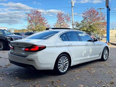 Used 2021 BMW 530i xDrive image 6
