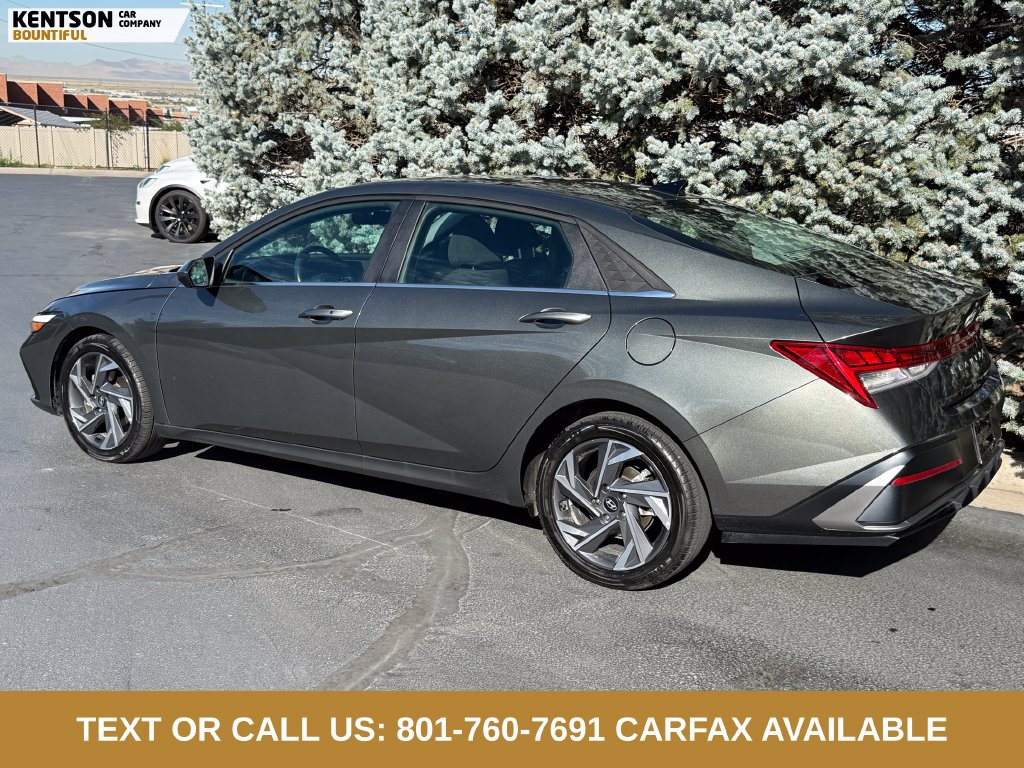 Used 2025 Hyundai Elantra SEL FWD image 5