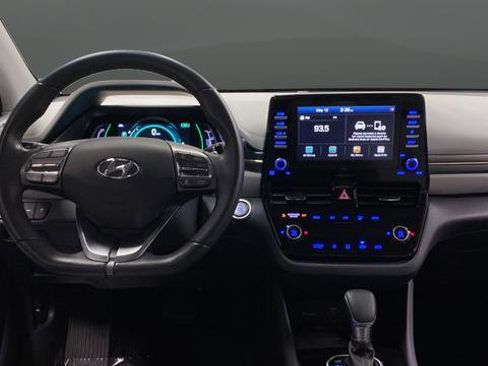 Used 2020 Hyundai Ioniq SEL FWD image 11