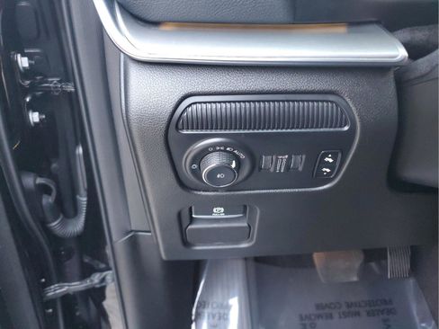 Used 2023 Jeep Wagoneer Series II image 28