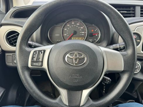 Used 2012 Toyota Yaris LE image 17