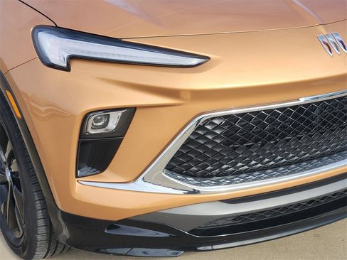 Used 2024 Buick Encore GX Sport Touring image 9