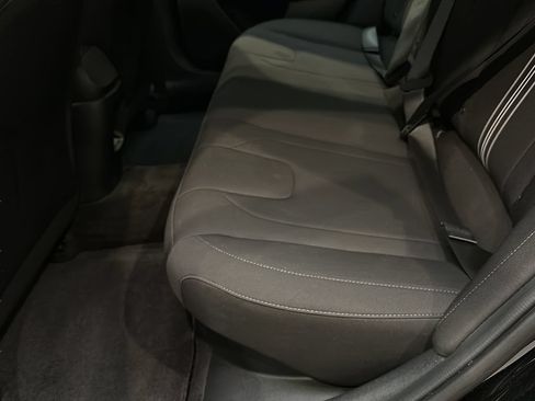 Certified 2025 Hyundai Elantra Hybrid FWD image 14