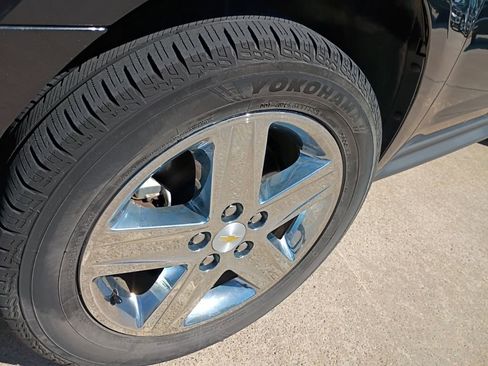 Used 2015 Chevrolet Equinox LTZ image 12