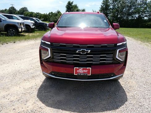 New 2026 Chevrolet Suburban High Country AWD/4WD image 8