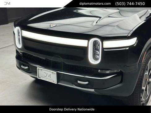 Used 2022 Rivian R1T Launch Edition image 13