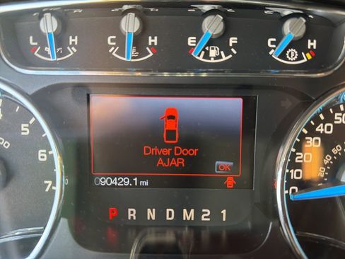 Used 2013 Ford F150 Lariat w/ Mid Equipment Group RWD image 55