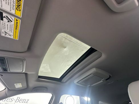 Used 2022 Honda Pilot Touring image 32