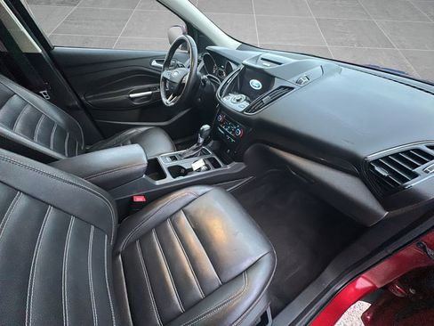 Used 2017 Ford Escape Titanium image 16