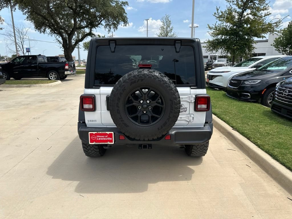 Used 2025 Jeep Wrangler Unlimited Sport AWD/4WD image 9