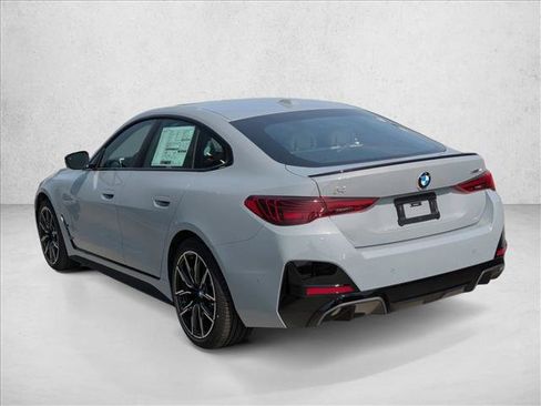 New 2026 BMW i4 xDrive40i image 9