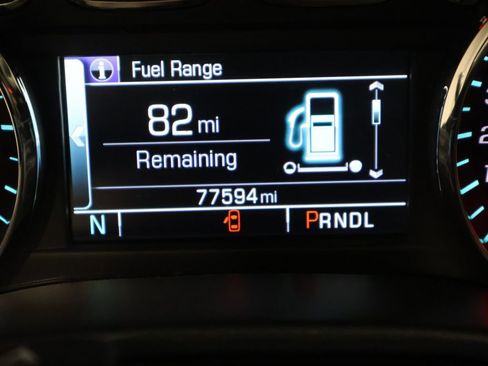 Used 2018 Chevrolet Silverado 1500 LT w/ All Star Edition image 38