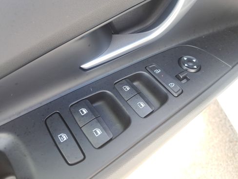 Certified 2024 Hyundai Elantra SEL image 14