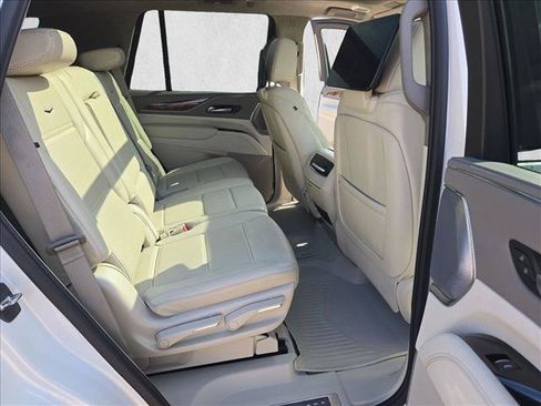 Used 2023 Cadillac Escalade Premium Luxury Platinum AWD/4WD image 21