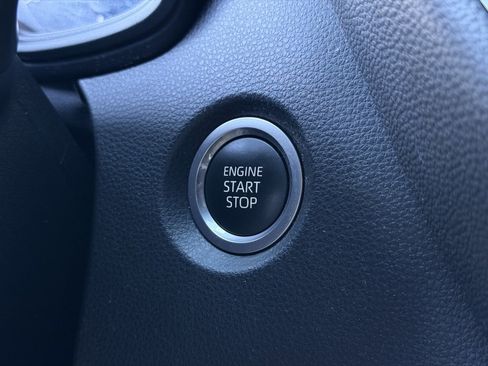 Used 2023 Toyota Corolla SE image 30