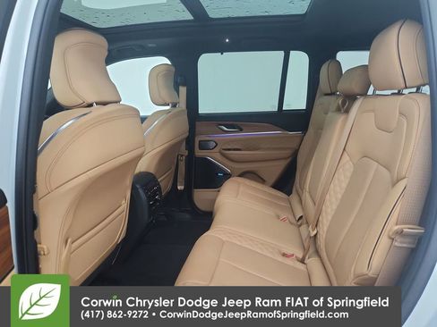 Used 2023 Jeep Grand Cherokee Summit image 30