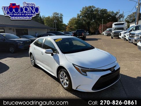 Used 2024 Toyota Corolla LE image 1