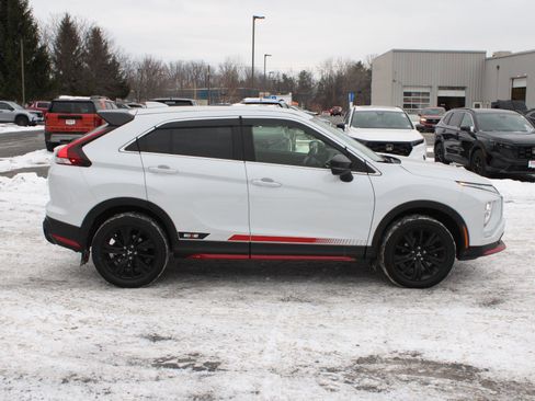 Used 2023 Mitsubishi Eclipse Cross Ralliart image 4