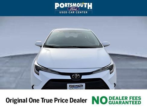 Used 2024 Toyota Corolla LE image 8