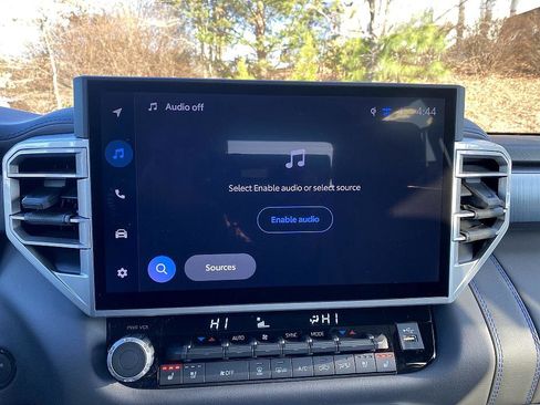 Used 2025 Toyota Tundra Platinum image 9