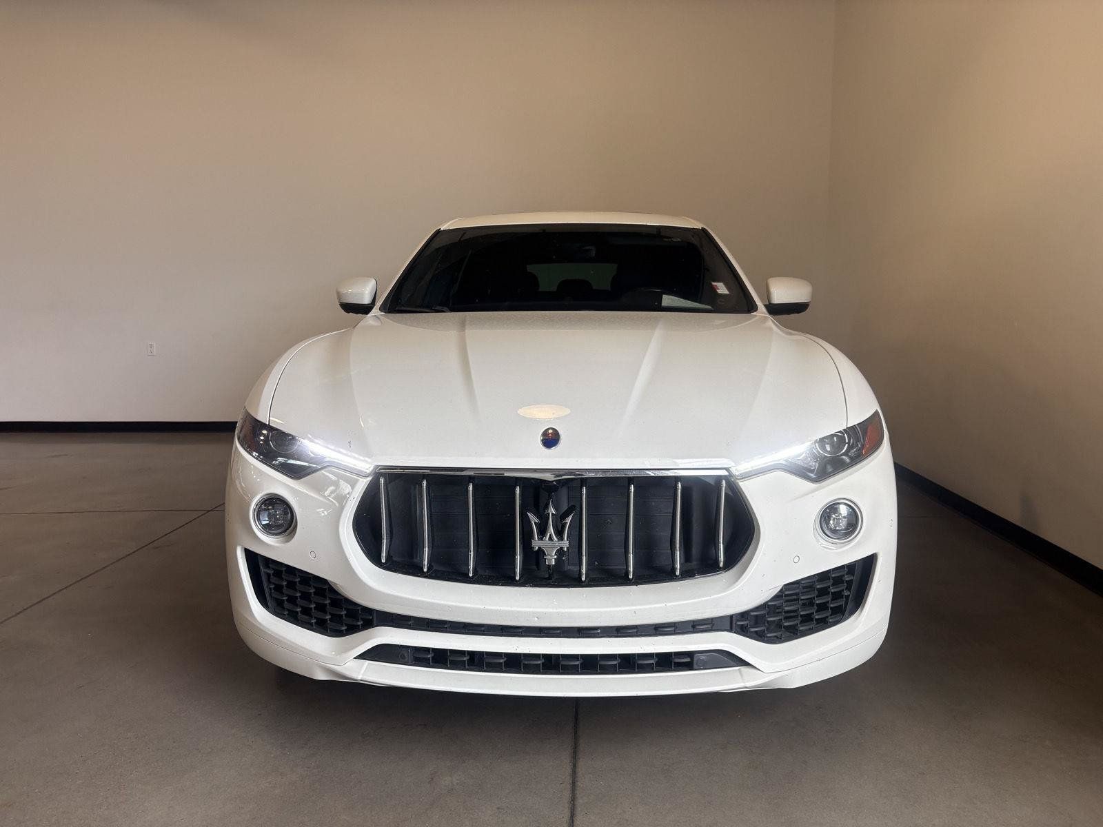 Used 2019 Maserati Levante AWD/4WD image 3